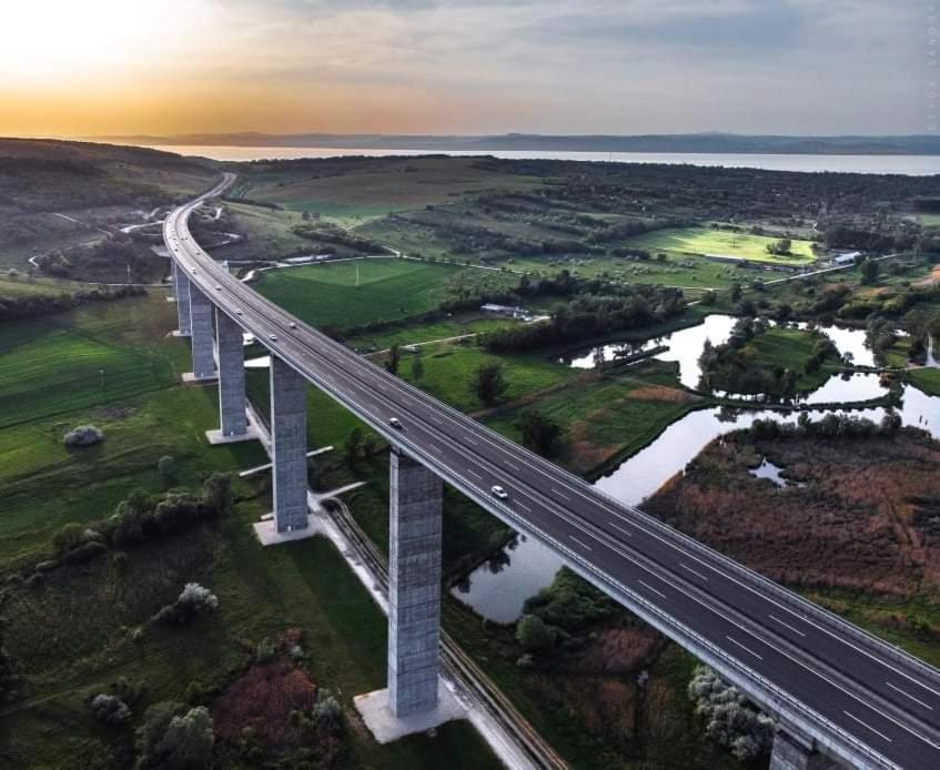 Kőröshegy Legkondicionalt, Erkelyes Szoba, Privat Fuerdovel A Balatonon מראה חיצוני תמונה